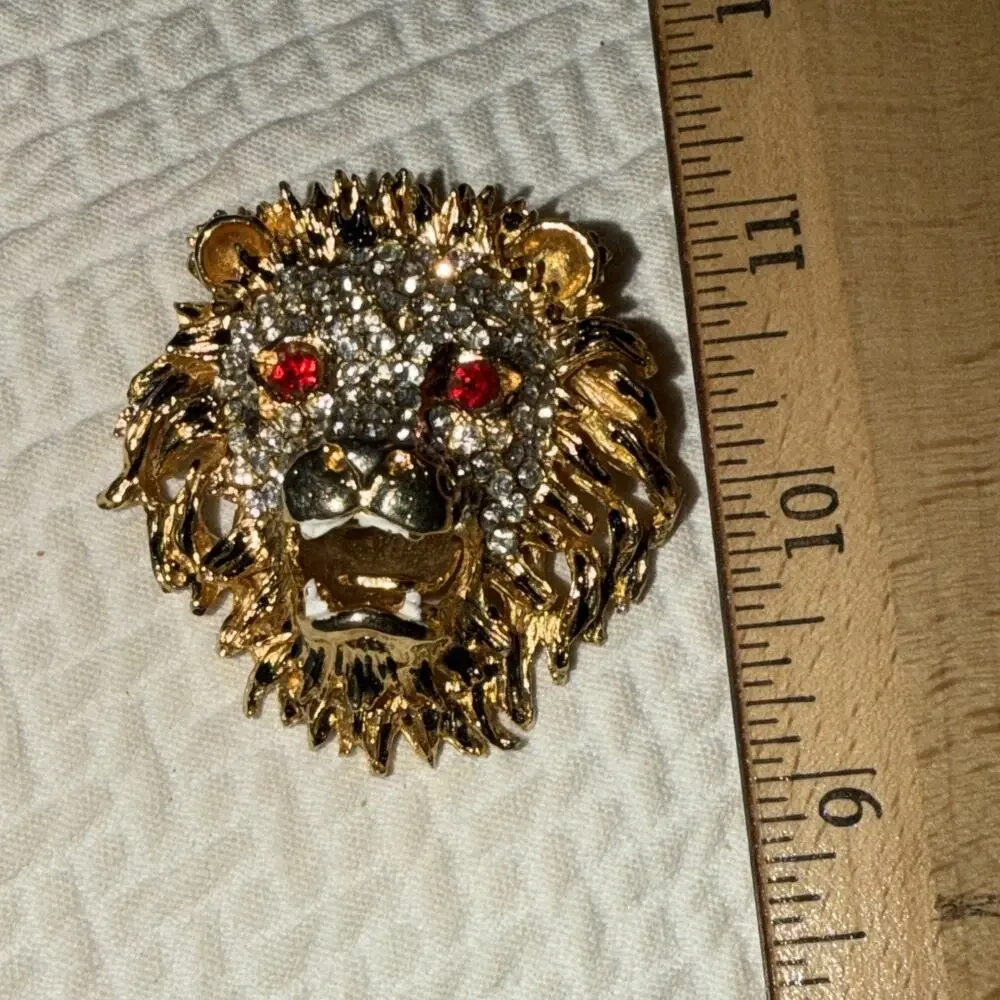 Vintage Gold Black Rhinestone Lion Head Brooch‎ Pin